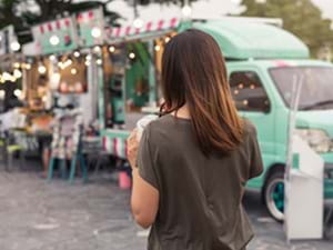 Kookworkshop pizza maken op locatie in STAD (Foodtruck met 3 mobiele ovens) Kookworkshop pizza maken op locatie in STAD (Foodtruck met 3 mobiele ovens)