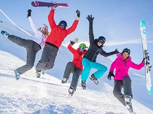 Wintersport bedrijfsuitje in Oostenrijk met collega´s Wintersport bedrijfsuitje in Oostenrijk met collega´s