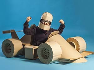 Cardboard Car Challenge als personeelsuitje in Tilburg Cardboard Car Challenge als personeelsuitje in Tilburg