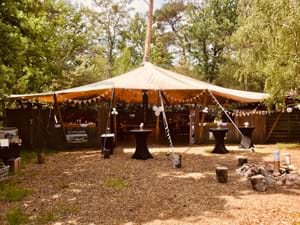 Outdoors Holten: Foodtruck festival locatie met teambuilding mogelijkheden op 35 km van het centrum van Apeldoorn Outdoors Holten: Foodtruck festival locatie met teambuilding mogelijkheden op 35 km van het centrum van Apeldoorn